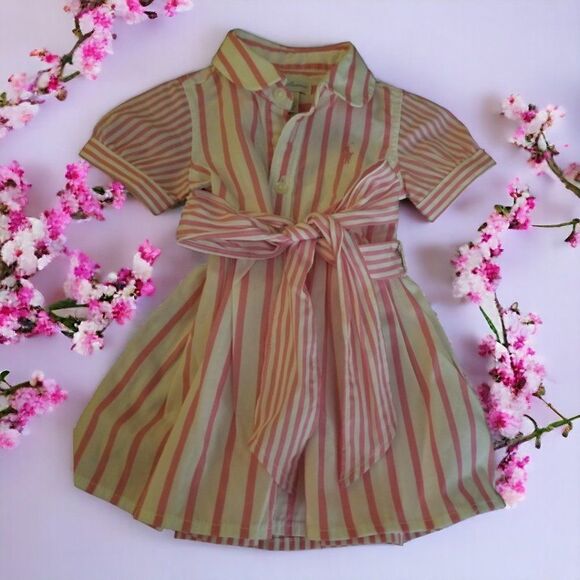 Baby Girl Clothing Bundle – 2 Sweaters & 4 Dresses 0-3 months (#1) - Picture 12 of 13